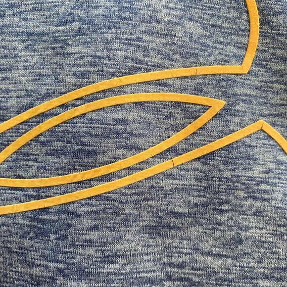 Under Armour Hoodie Blue Pull Over Hooded Sweatshirt with Pockets Size YMD Girls - Picture 11 of 15